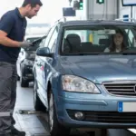 Javier (36), técnico de ITV: «Pasar la revisión a la primera es más fácil con estos consejos»