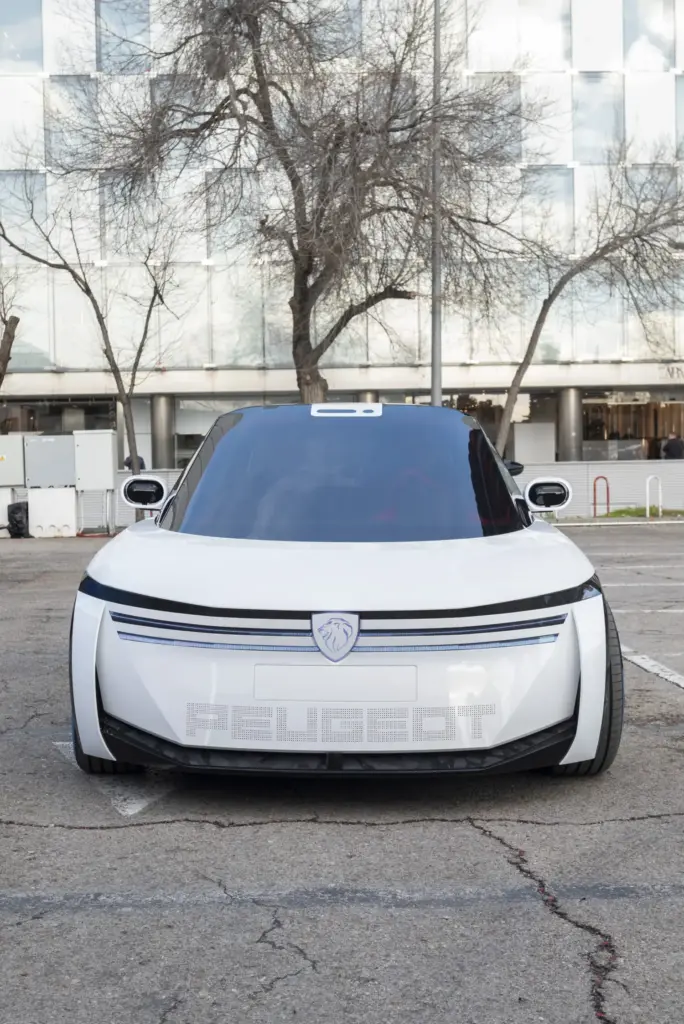 Primera prueba del Peugeot Polygon Concept: A los mandos de una revolución