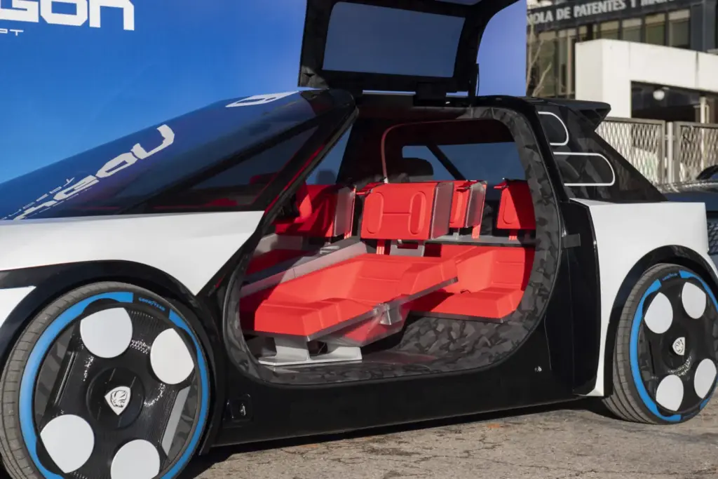 primera prueba peugeot polygon concept 39 Motor16