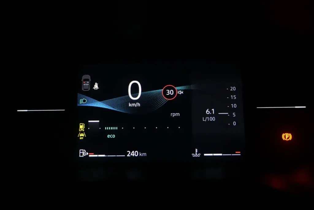 Prueba del Mitsubishi Colt 100T GLP Motion: Ahora o nunca 10 Motor16 prueba mitsubishi colt 100t glp 2 Motor16