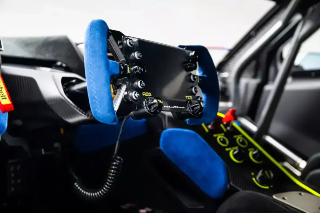 2024 maserati mcxtrema bat 25 Motor16