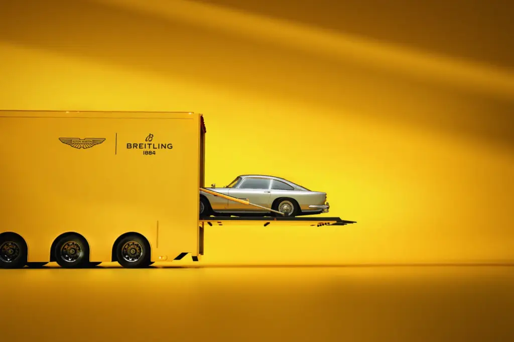 2026 Aston Martin y Breitling. Imagen DB5.