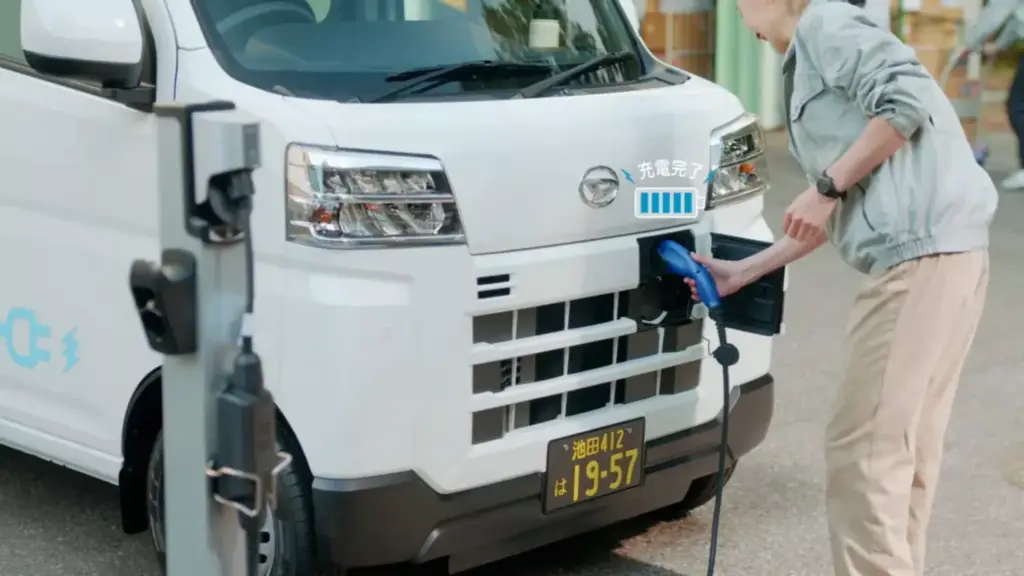 2026 Daihatsu e Hijet Cargo 3 Motor16