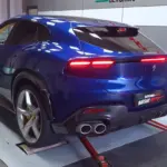 Un Ferrari Purosangue pasa por un banco de pruebas que delata lo que esconde su 6.5 V12 atomsférico