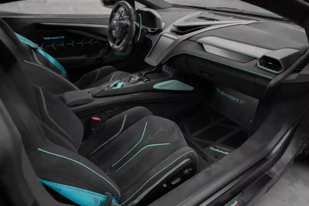 El Lamborghini Revuelto se viste por completo de carbono gracias a Mansory 15 Motor16 2026 Mansory Carbonado X Lamborghini Revuelto 9 Motor16