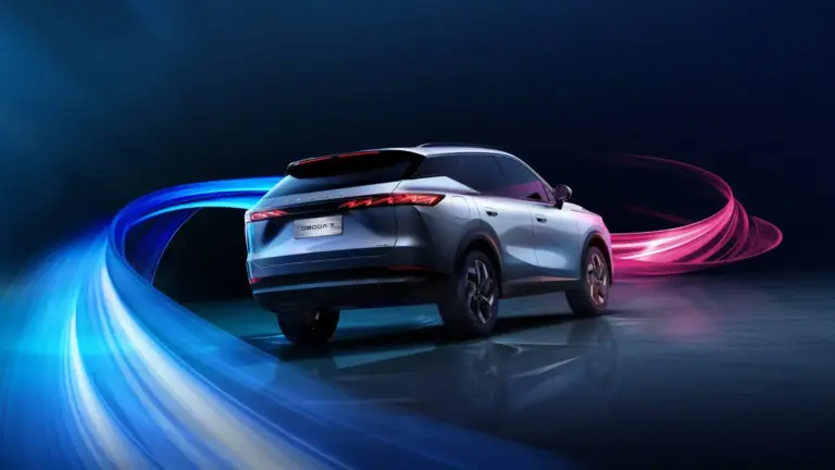 OMODA 7 SHS: El SUV PHEV de los 279 CV y los 8 años de garantía por 32.990 euros
