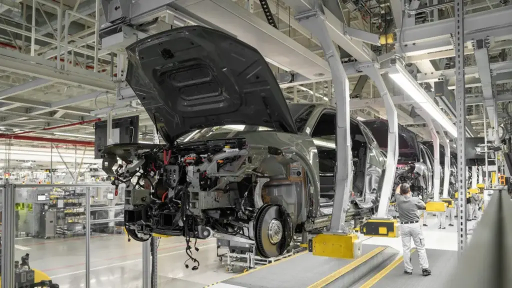 2026 Porsche Cayenne Eléctrico. Bratislava. Imagen fábrica.