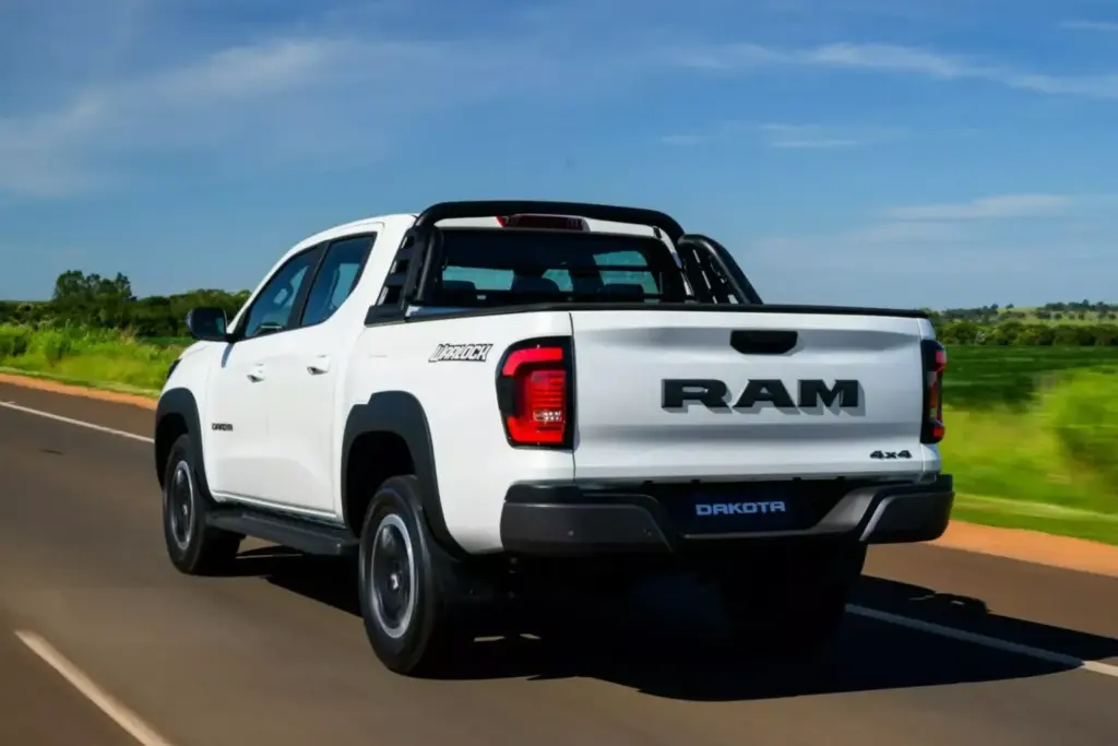 2026 RAM Dakota Brasil 8 Motor16