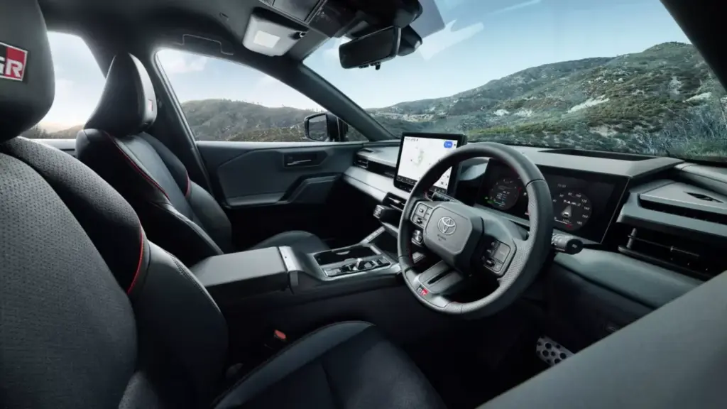 2026 Toyota RAV4 PHEV GR Sport. Imagen interior.