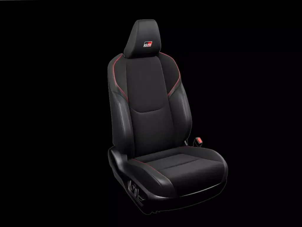 2026 Toyota RAV4 GR Sport PHEV Japon 13 Motor16