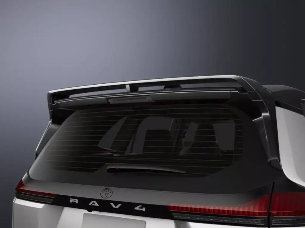 2026 Toyota RAV4 GR Sport PHEV Japon 5 Motor16