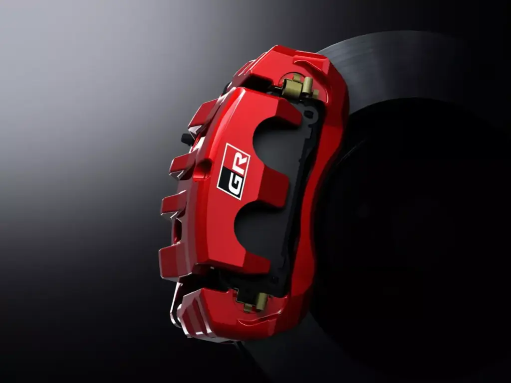 2026 Toyota RAV4 GR Sport PHEV Japon 7 Motor16