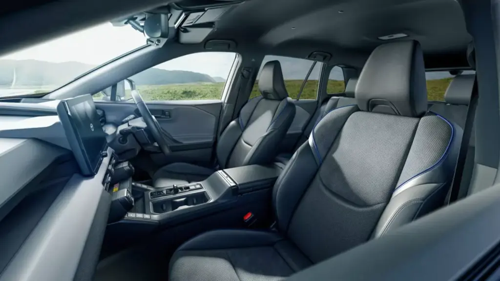 2026 Toyota RAV4 PHEV Japon 6 Motor16