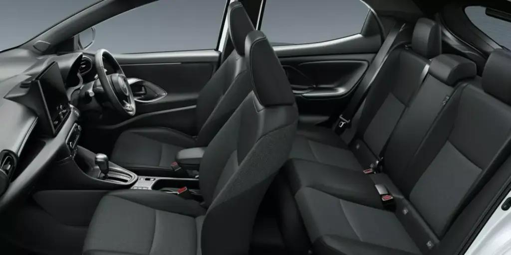 2026 Toyota Yaris Japon 7 Motor16