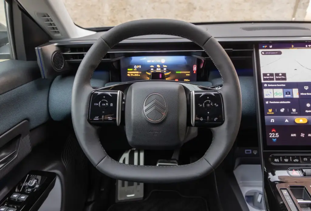 2026 citroen c5 aircross electrico 10 Motor16