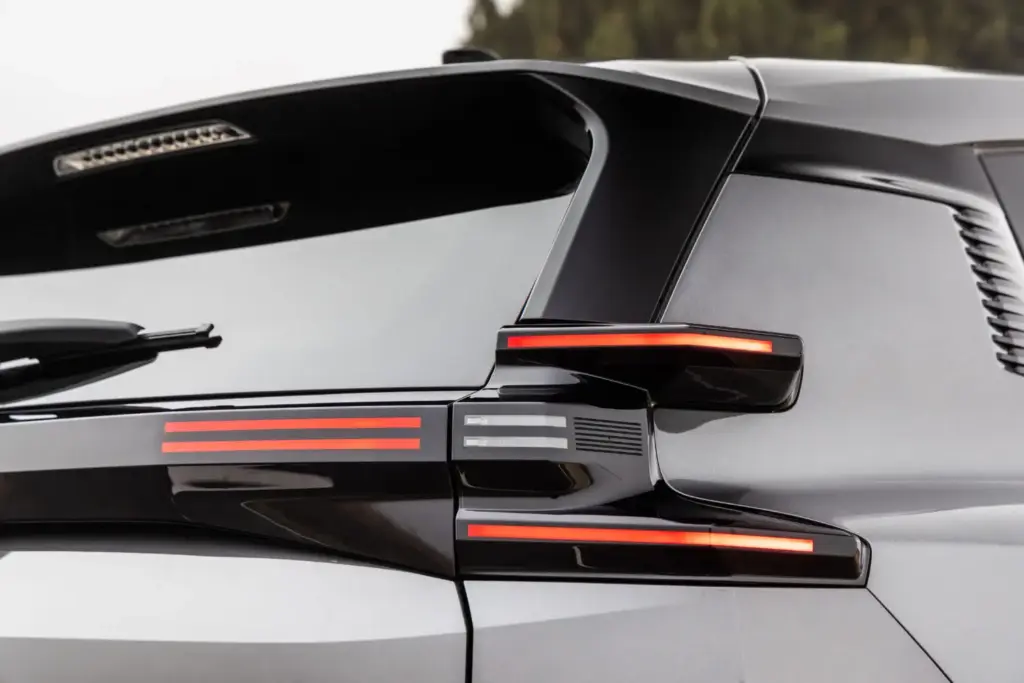 2026 citroen c5 aircross electrico 19 Motor16