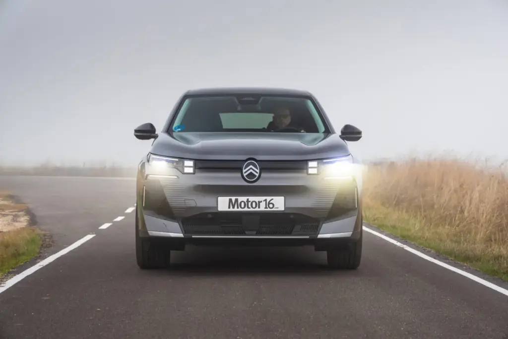 2026 citroen c5 aircross electrico 29 Motor16