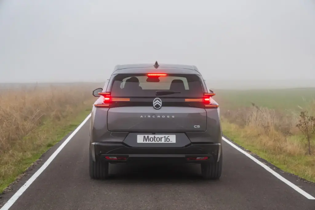 2026 citroen c5 aircross electrico 30 Motor16