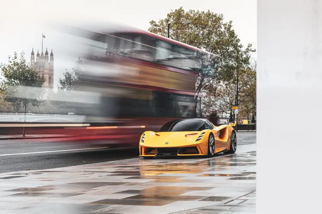 Lotus abre su segundo punto de venta en España para traernos Eletre, Emeya, Emira y Evija 2 Motor16 2026 Evija Lotus Madrid. Imagen.