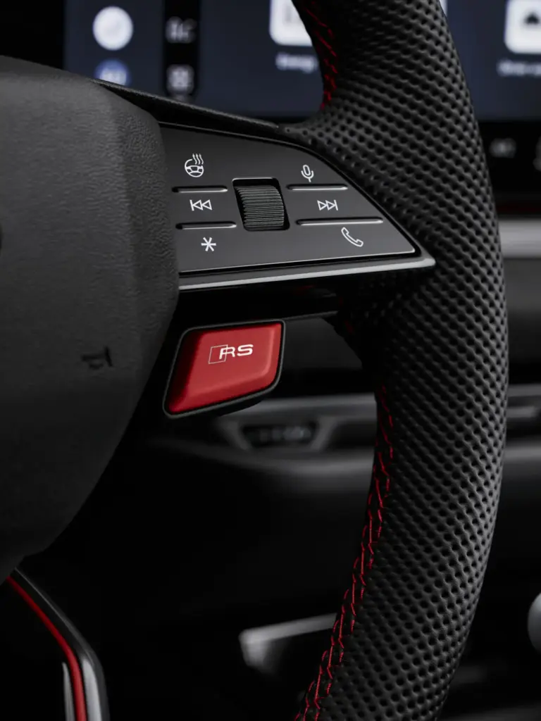 AUDI RS5 AVANT PHEV 12 Motor16