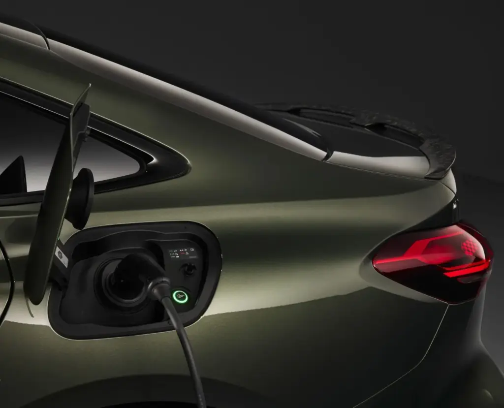 AUDI RS5 SEDAN PHEV 12 Motor16