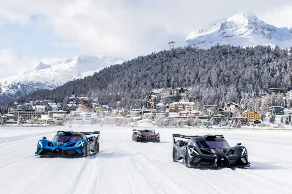 Bugatti despliega su legado sobre el hielo del lago St. Moritz 1 Motor16 Bugatti Bolide