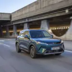 BYD Atto 2 DM-i: el SUV híbrido enchufable que presume de recorrer el 90% de los trayectos en modo eléctrico