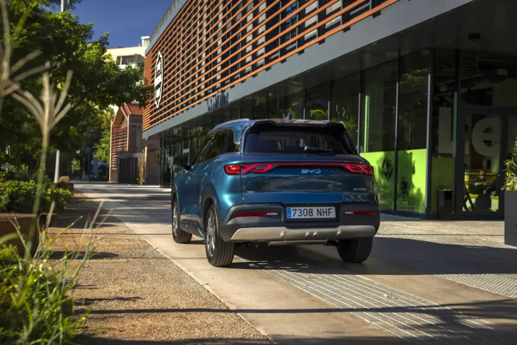 El salto del BYD F3DM al ATTO 2 DM-i: tanto en tan poco tiempo 6 Motor16 BYD ATTO 2 DM i 2026 3 Motor16