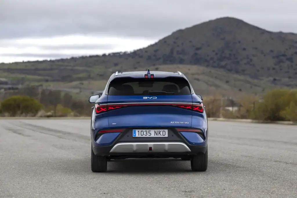 BYD Atto 3 EVO Al volante 11 Motor16