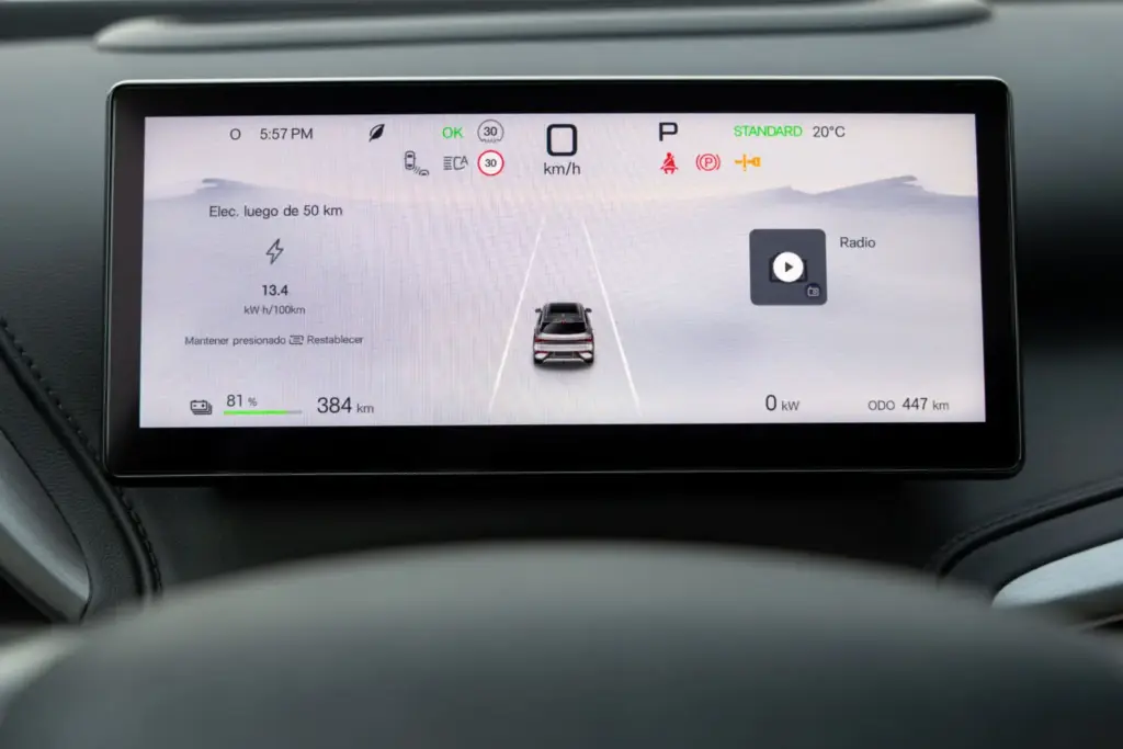 BYD Atto 3 EVO Al volante 18 Motor16