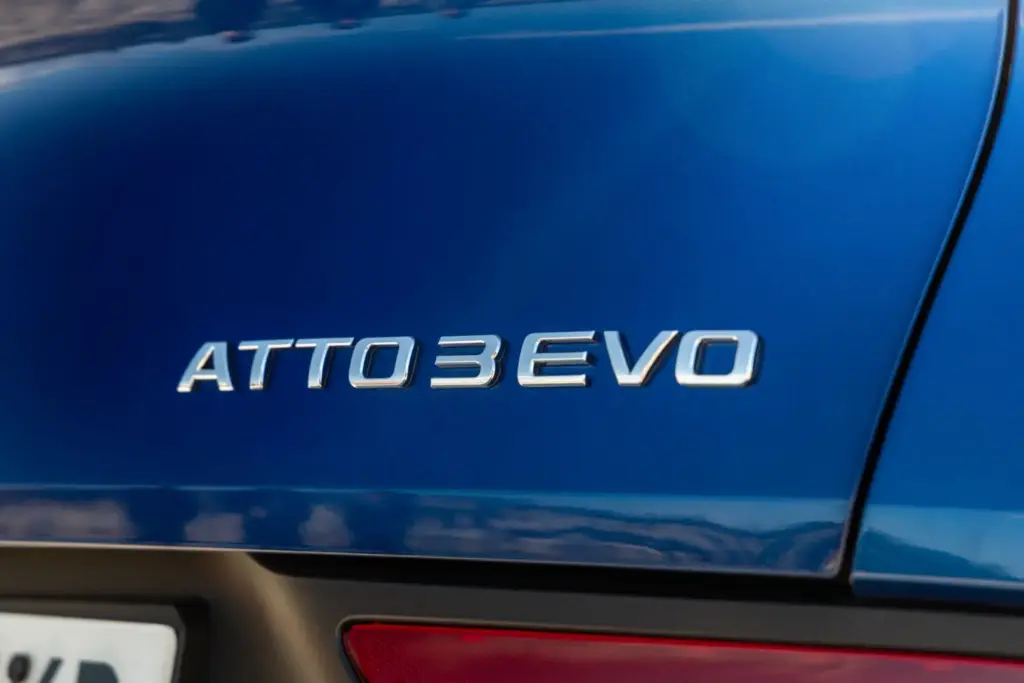 BYD Atto 3 EVO Al volante 4 Motor16