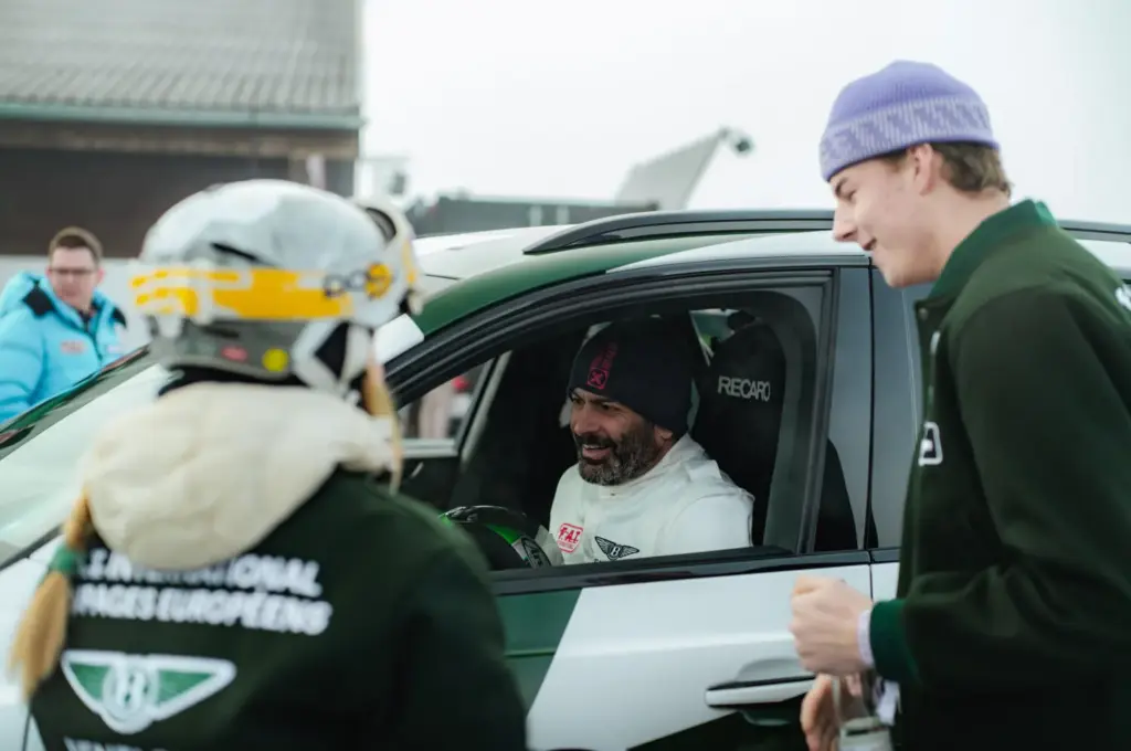 Bentley conquista el hielo en Zell am See con dos debuts y un Bentayga todoterreno