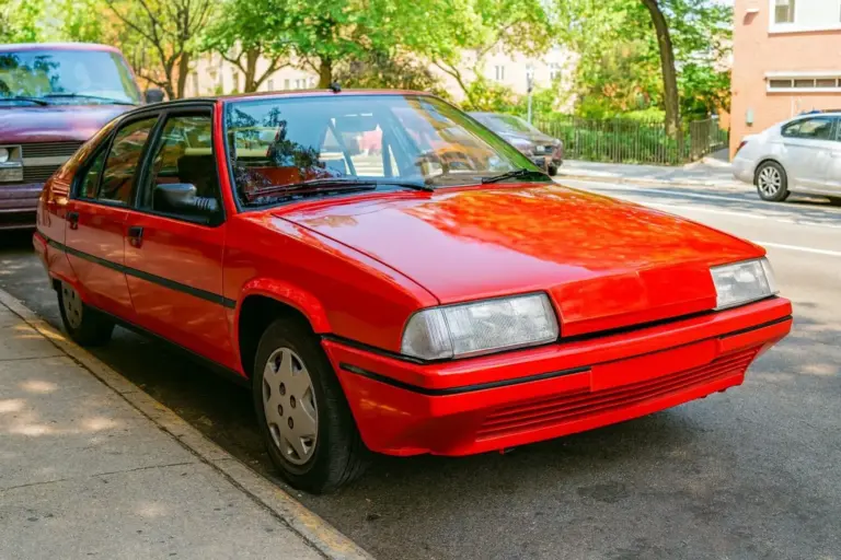 Welsy, el influencer que alucinó con este Citroën BX con matrícula de Málaga: «Es lo más extraño que he visto en Nueva York»