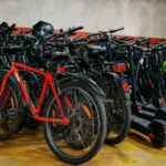 Olga (51), abogada: «Piensas que puedes guardar tu bicicleta en una plaza de garaje comunitaria, pero estás muy equivocado»