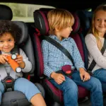 Sillas infantiles i-Size 2026: obligatorias y multas si no las usas
