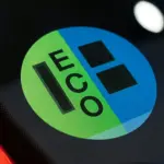 ¿Es ilegal circular sin pegatina de la DGT aunque mi coche sea Eco?