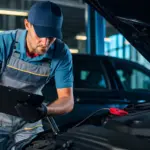 Cada cuántos kilómetros cambiar el aceite, filtros y correa de distribución: la tabla definitiva