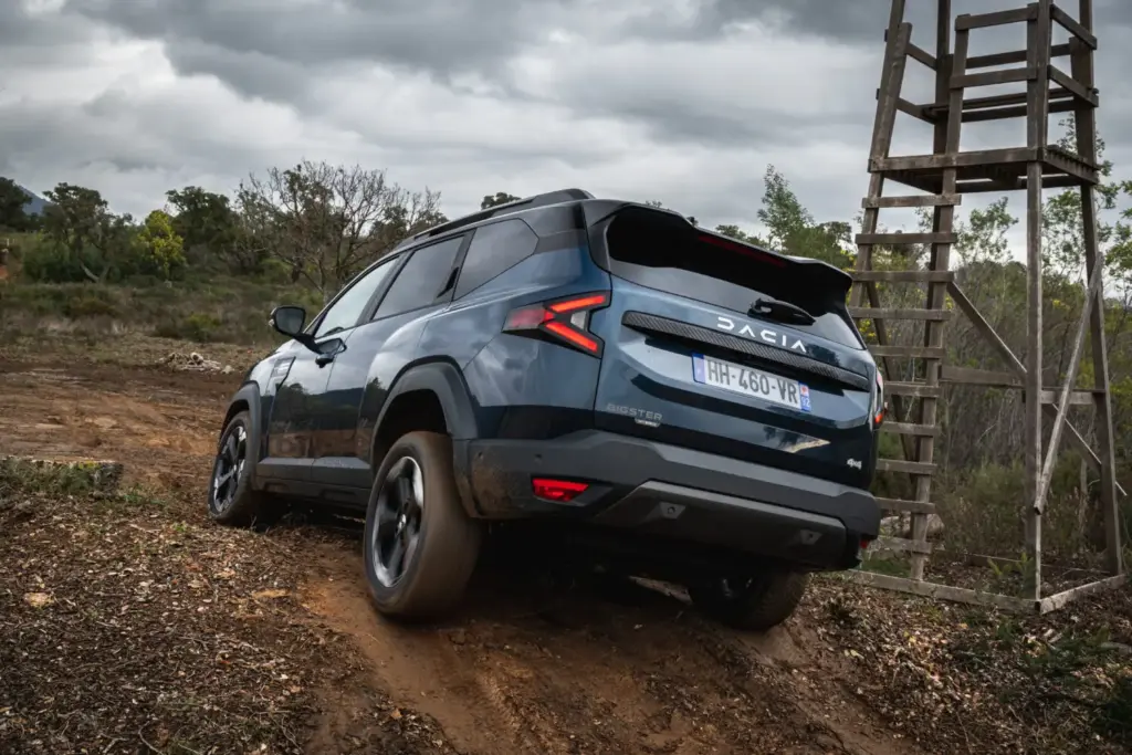 Dacia Bigster hybrid g 150 4x4 primera prueba 11 Motor16