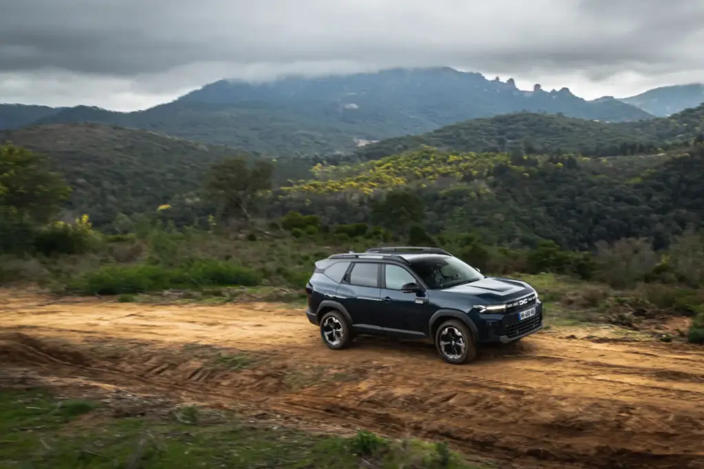 Dacia Bigster hybrid g 150 4x4 primera prueba 25 Motor16