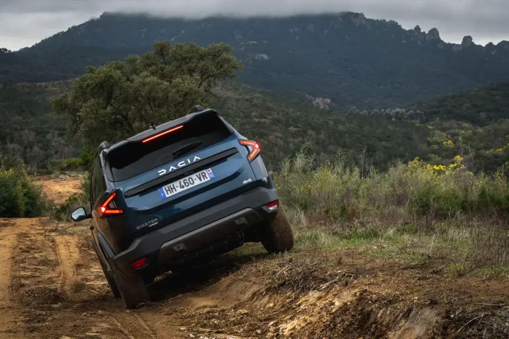 Dacia Bigster hybrid g 150 4x4 primera prueba 26 Motor16