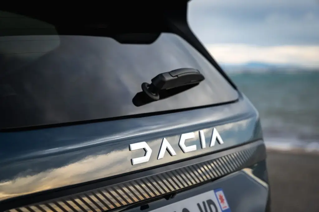 Dacia Bigster hybrid g 150 4x4 primera prueba 32 Motor16