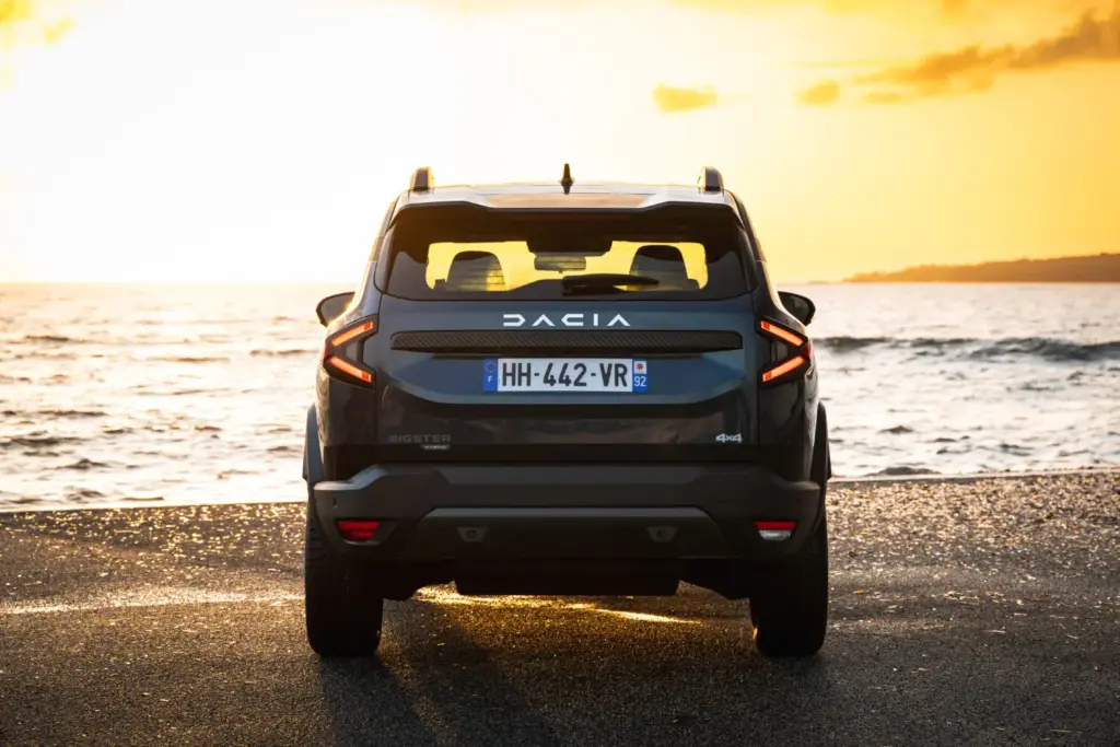 Dacia Bigster hybrid g 150 4x4 primera prueba 45 Motor16