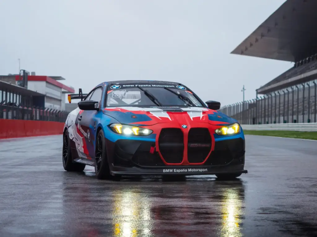 EQUIPO BMW ESPANA MOTORSPORT 2026 2 Motor16