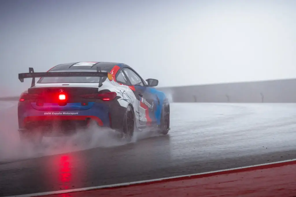 EQUIPO BMW ESPANA MOTORSPORT 2026 4 Motor16