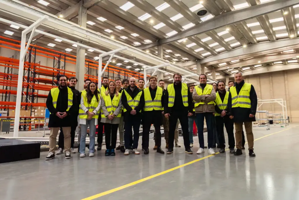 FABRICA LIUX CASTILLA LA MANCHA 2 Motor16