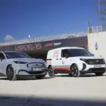 Carlos Sainz prueba el circuito F1 Madrid con un Ford Mustang GTD: ‘no es un circuito fácil de conducir’