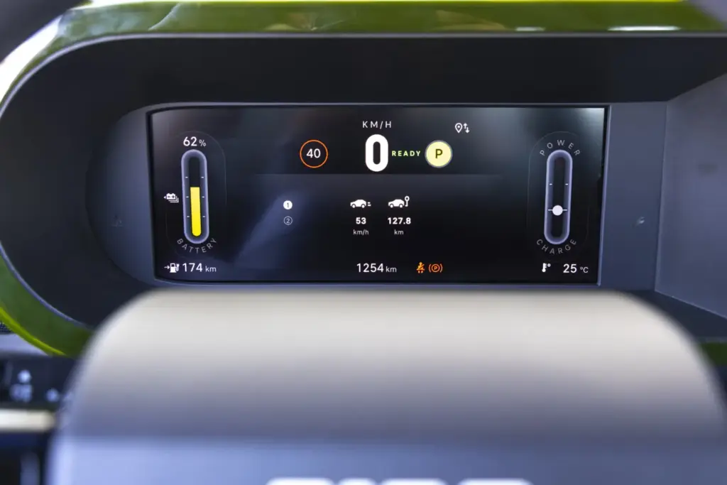 Fiat Grande Panda Electrico 13 Motor16