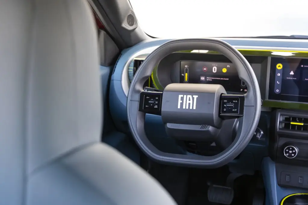 Fiat Grande Panda Electrico 18 Motor16