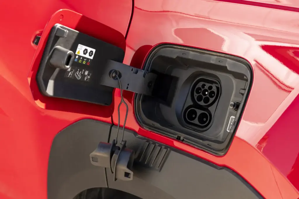 Fiat Grande Panda Electrico 30 Motor16