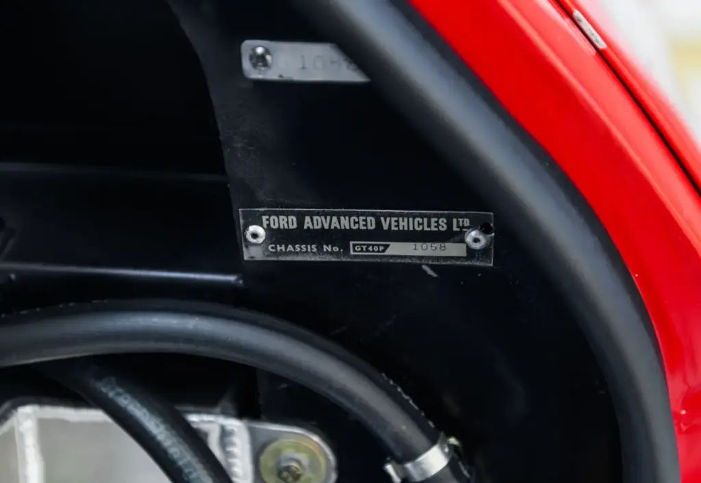 Este Ford GT40 Mk I de calle, uno de solo 31 construidos, sale a subasta